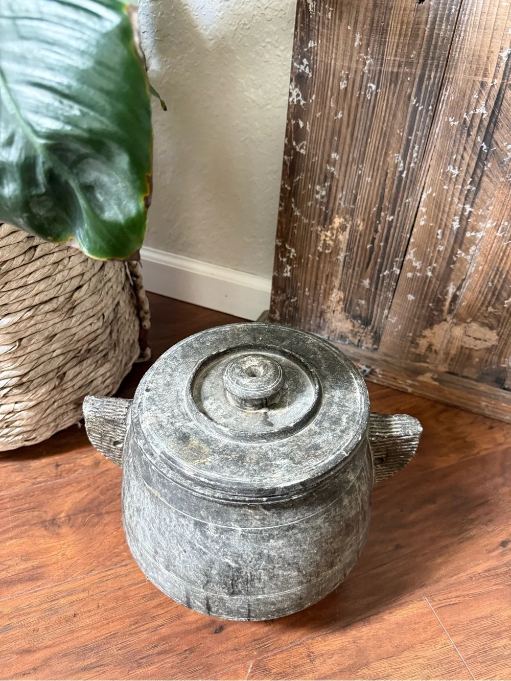 Kalchatti, Handcrafted Soapstone Cooking Vessel